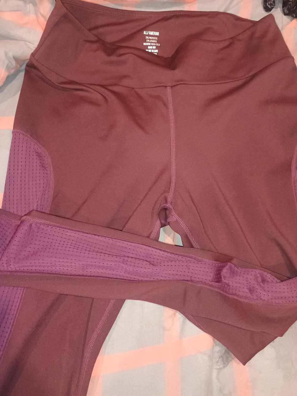 GRRRL Size Ali Amenah Maroon and Plum Performance Leggings Mesh Side Panels